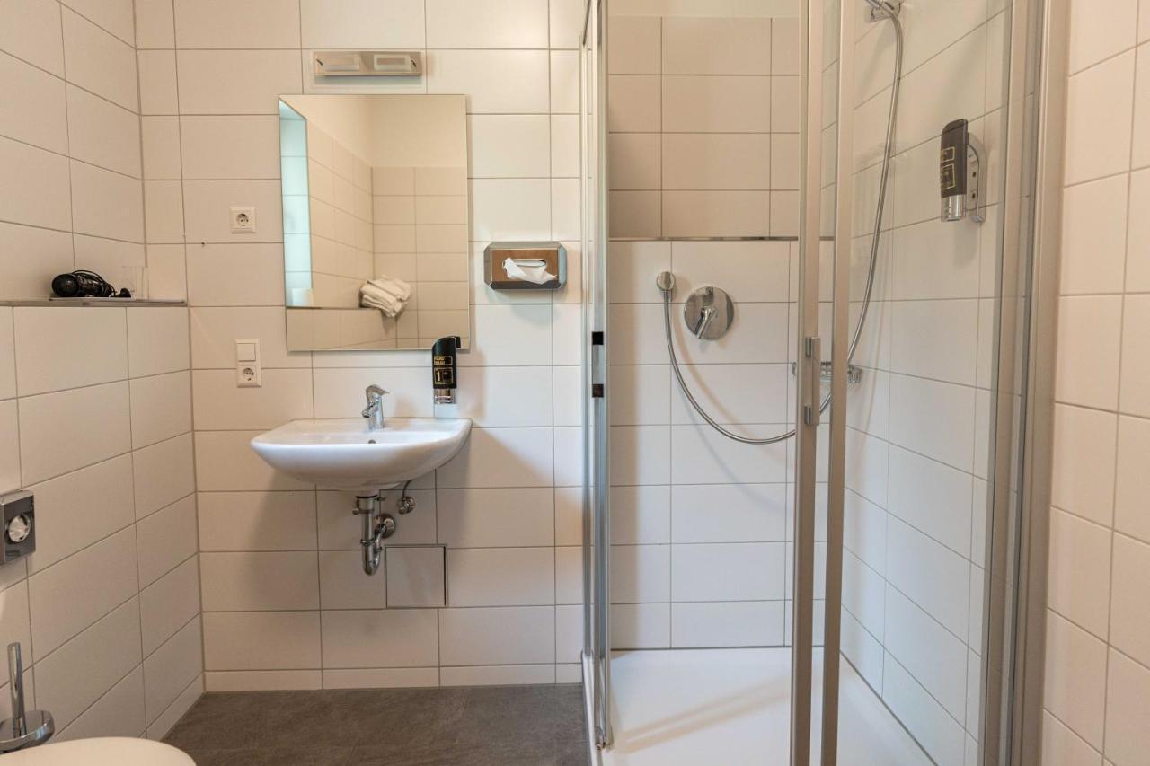 Hotel Am Roemerplatz Ulm Ngoại thất bức ảnh