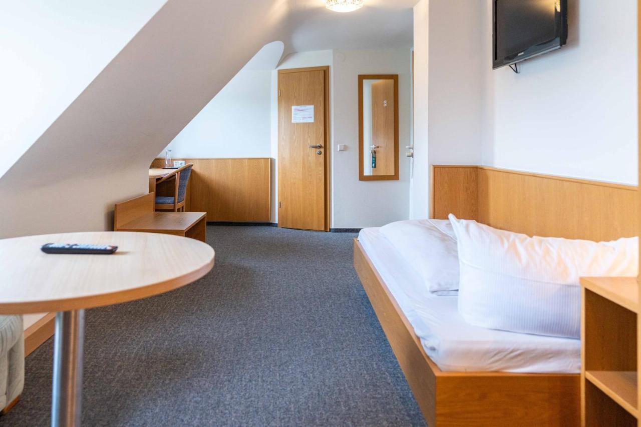 Hotel Am Roemerplatz Ulm Ngoại thất bức ảnh