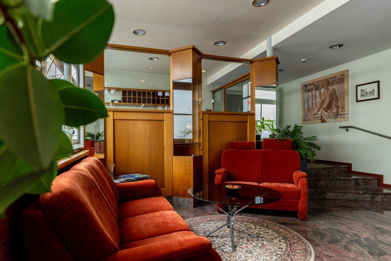 Hotel Am Roemerplatz Ulm Ngoại thất bức ảnh