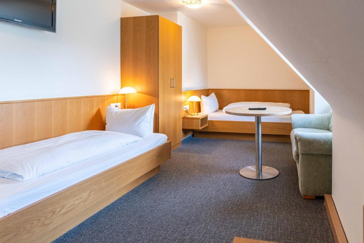 Hotel Am Roemerplatz Ulm Ngoại thất bức ảnh