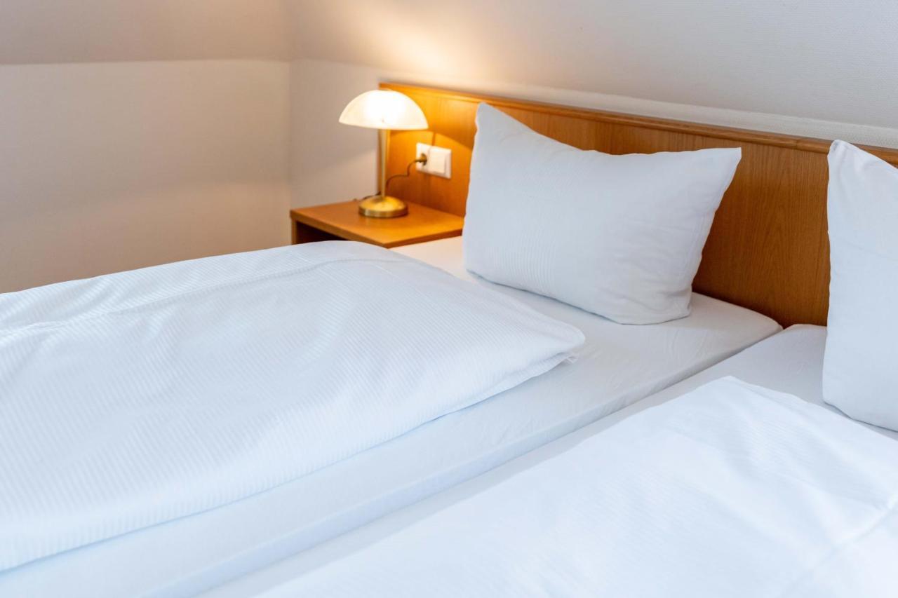 Hotel Am Roemerplatz Ulm Ngoại thất bức ảnh