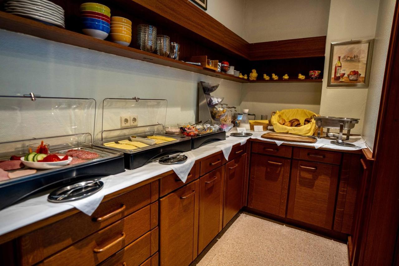 Hotel Am Roemerplatz Ulm Ngoại thất bức ảnh