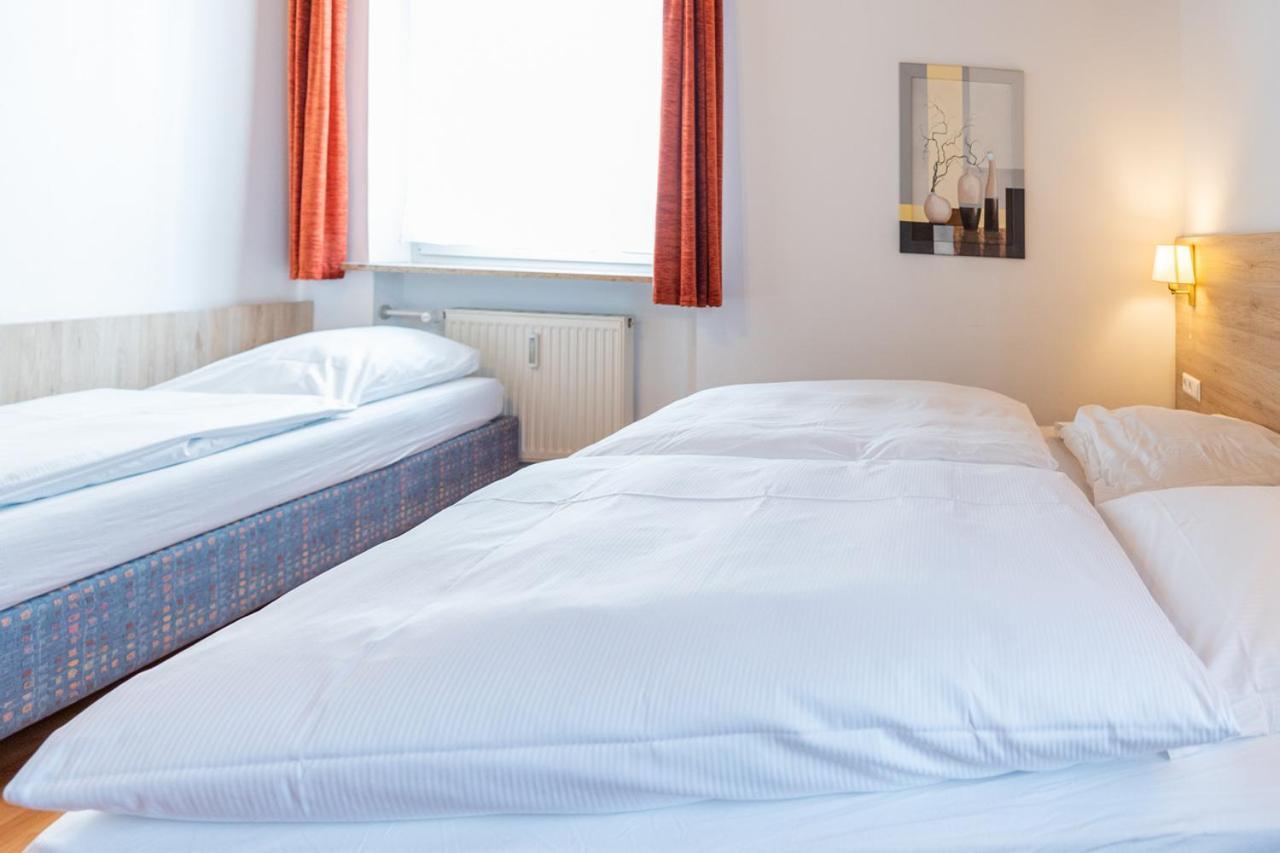 Hotel Am Roemerplatz Ulm Ngoại thất bức ảnh