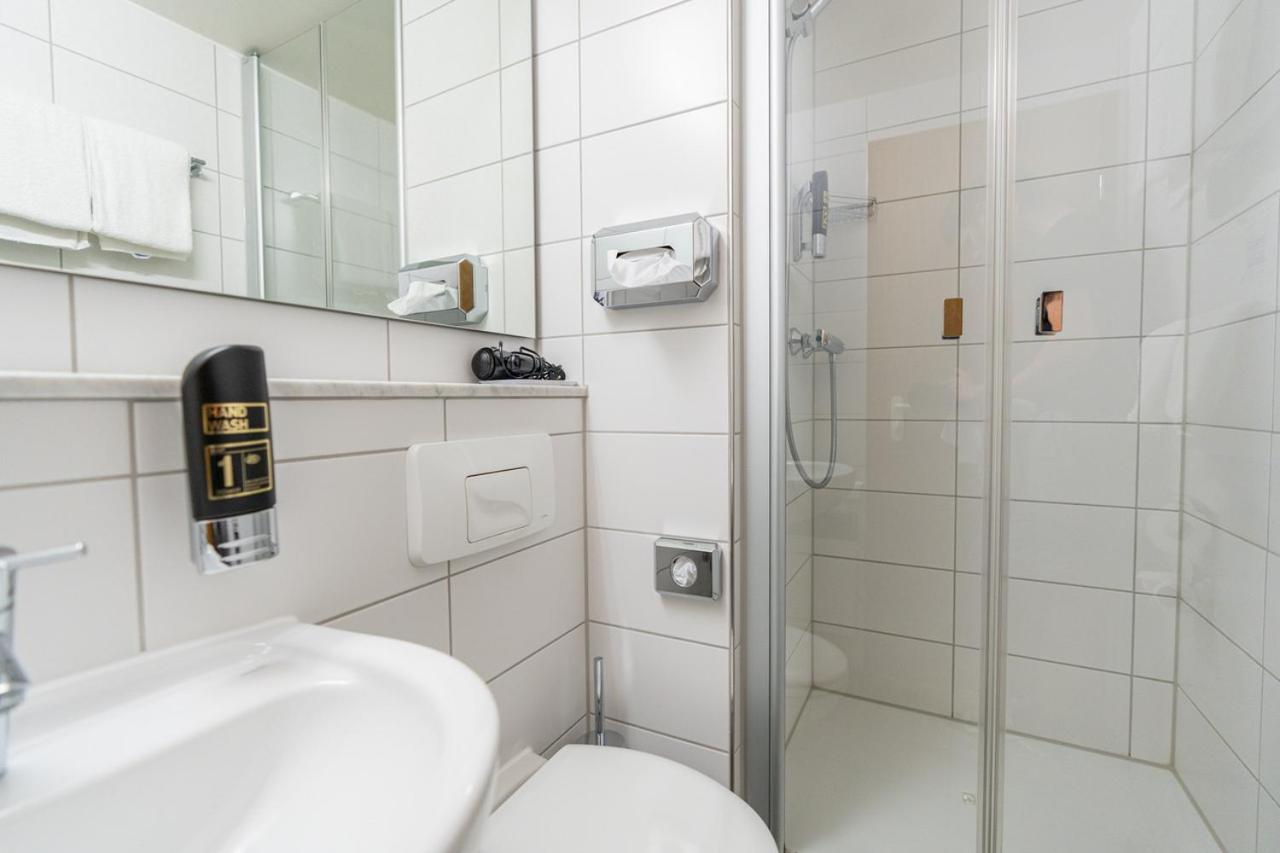 Hotel Am Roemerplatz Ulm Ngoại thất bức ảnh